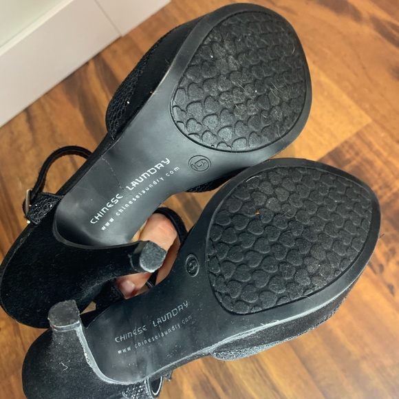 Chinese Laundry 6 - Picture 6 of 9